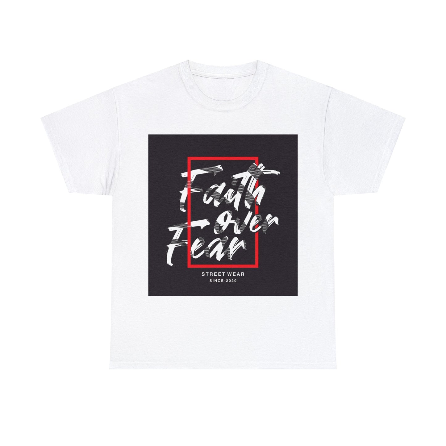 Camiseta unisex de algodón pesado "Fe sobre miedo"